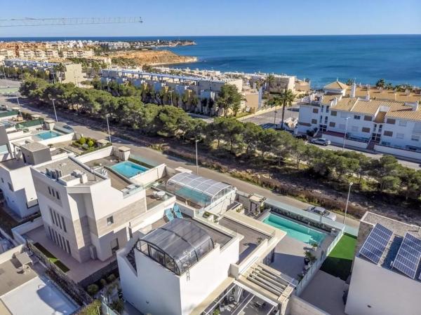 Chalet en Barrio Aguamarina