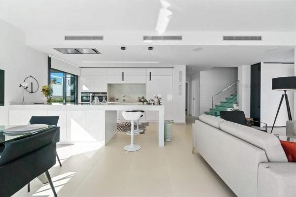 Chalet en Barrio Aguamarina