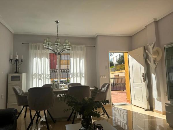 Chalet en Barrio Villamartín-Las Filipinas